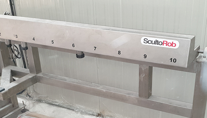  0000 Automated tool changing system   Scultorob